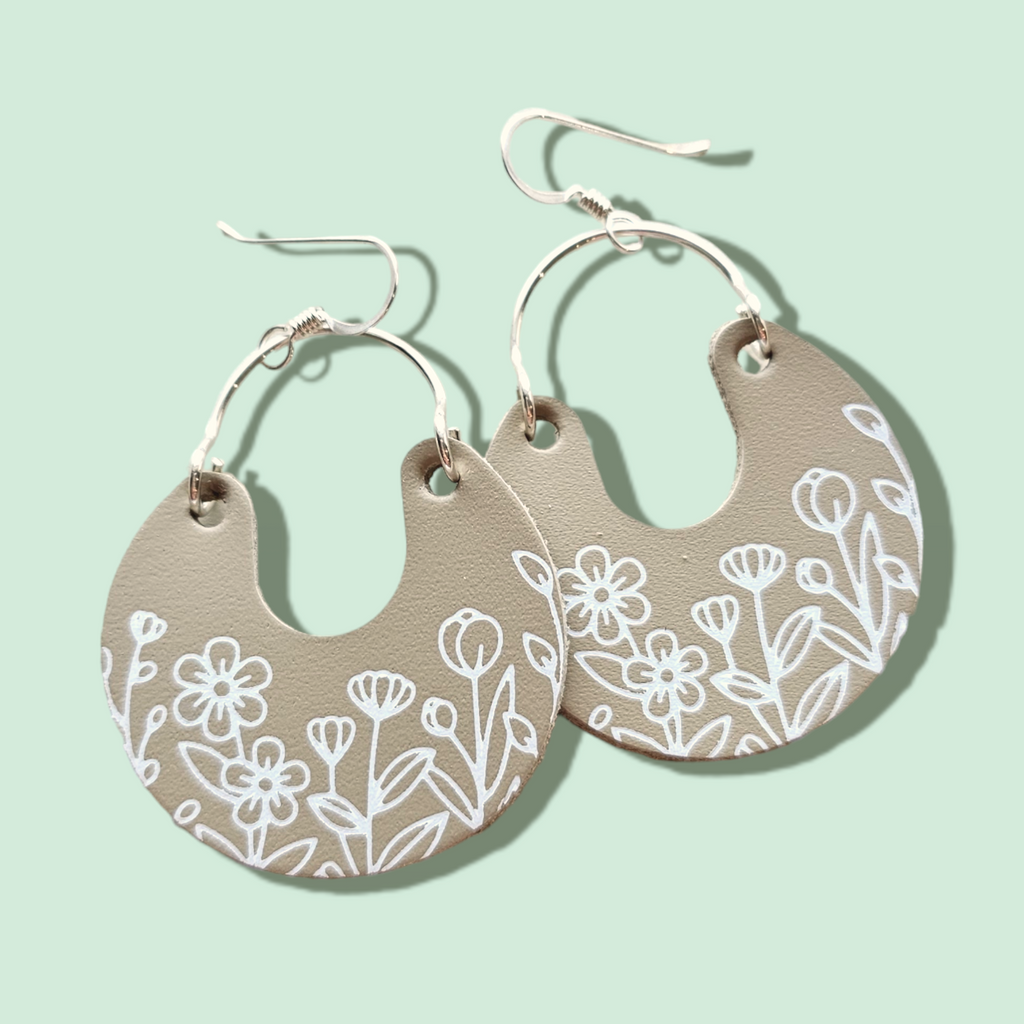 *SMALLS* The Lettie/ Sandstone + White Wildflower Meadows Embossed Earrings